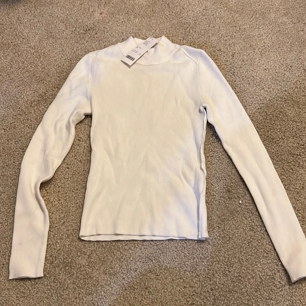 Mock turtle neck long sleeve top